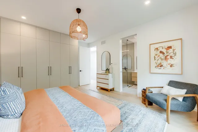 Additional image 22 of 47 Laing St