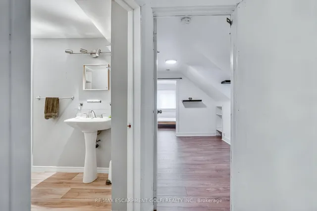 Additional image 16 of 111 WARD Ave