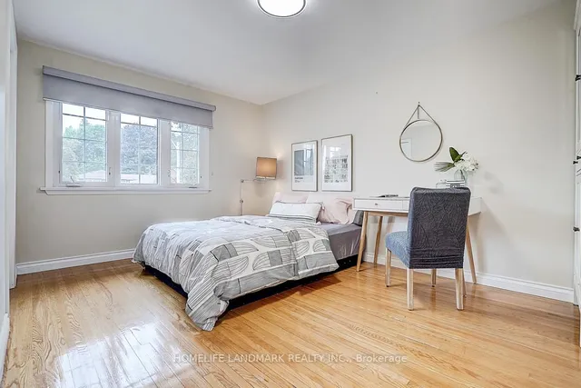 Additional image 32 of 89 Whitehorn Cres