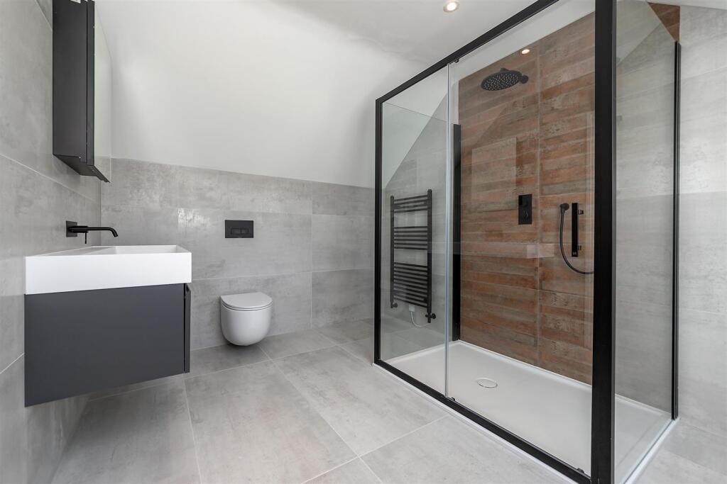 Additional image 13 of St. Albans Road, Sandridge