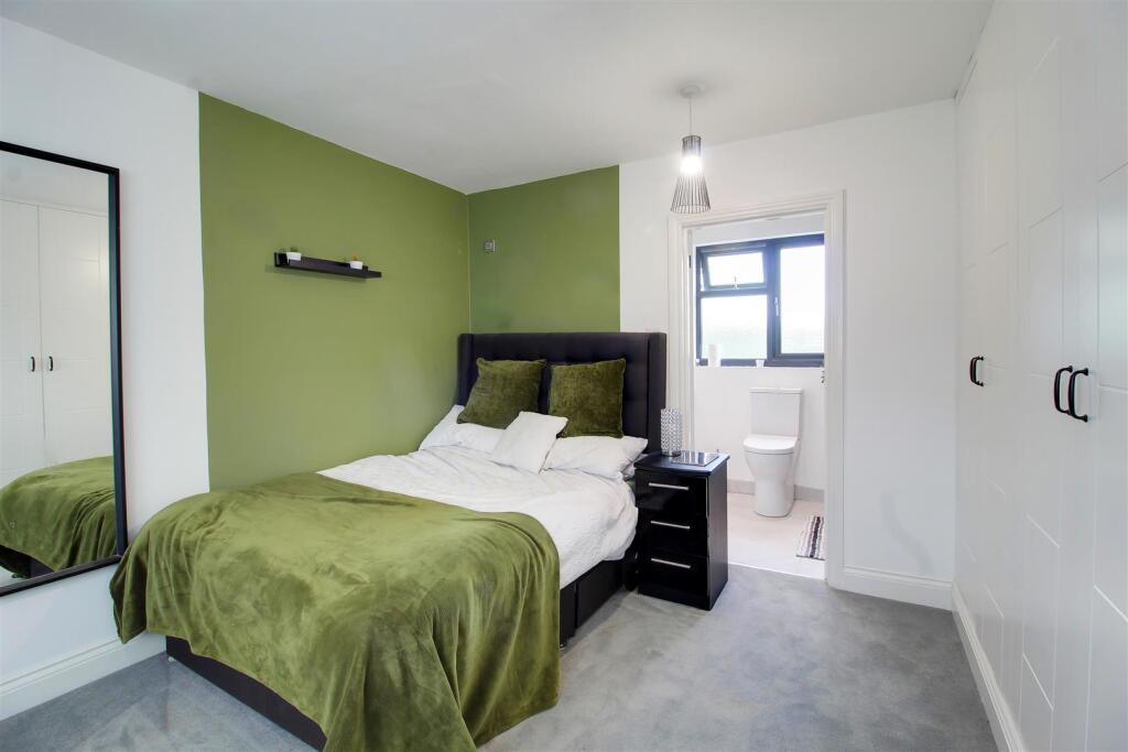 Additional image 30 of Moffats Lane, Brookmans Park