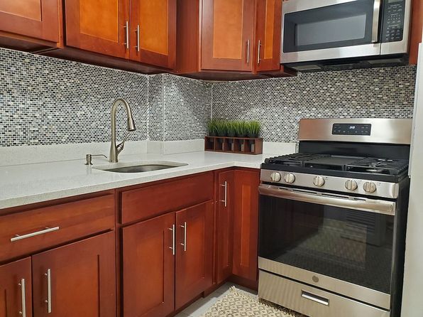 37-31 73rd St #4M, Jackson Heights, NY 11372