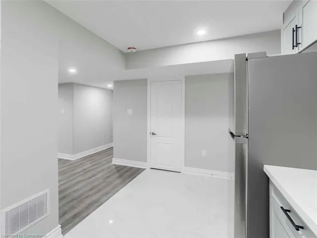 Additional image 9 of 1529 Devine Pt Unit B