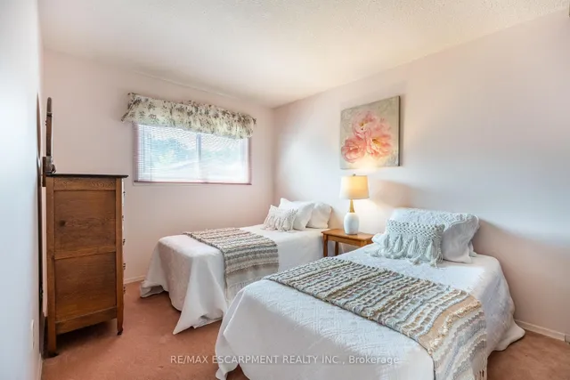 Additional image 21 of 2301 Cavendish Dr Unit 82