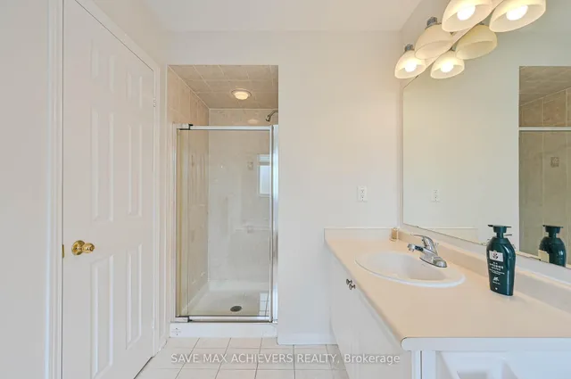 Additional image 26 of 21 Riverplace Cres