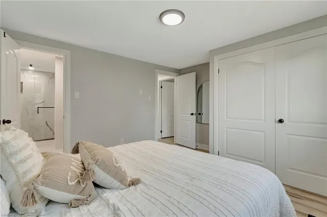 Additional image 26 of 101 Devonglen Dr