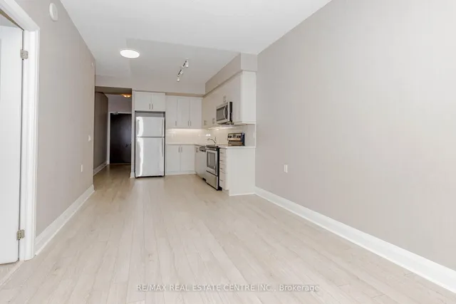 Additional image 23 of 15 Zorra St Unit 506