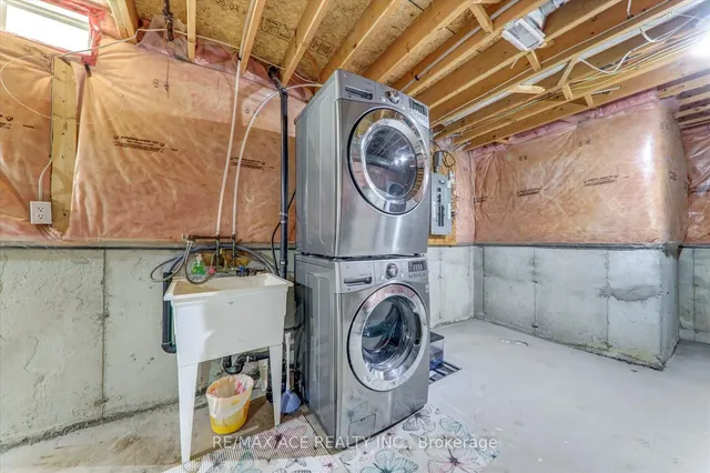 Additional image 29 of 7 Glacier Cres