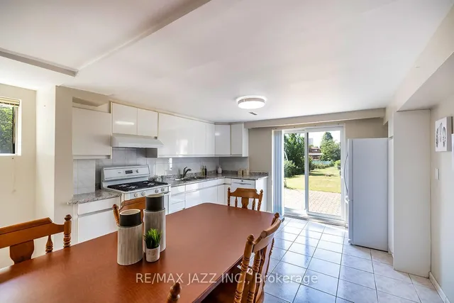 Additional image 29 of 54 Bartel Dr