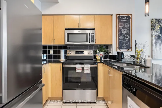 Additional image 4 of 18 Yonge St Unit 3602