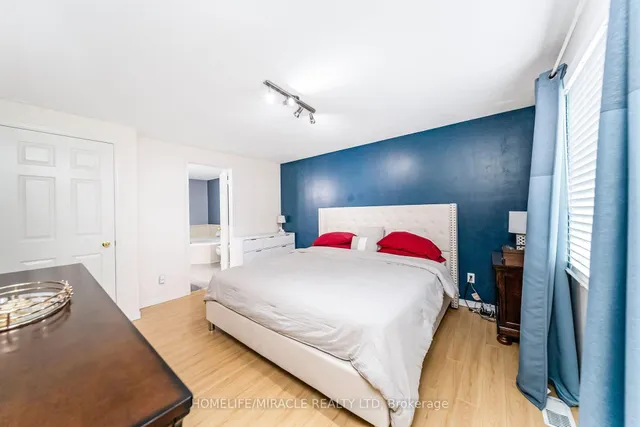 Additional image 27 of 19 Cotton Grass St