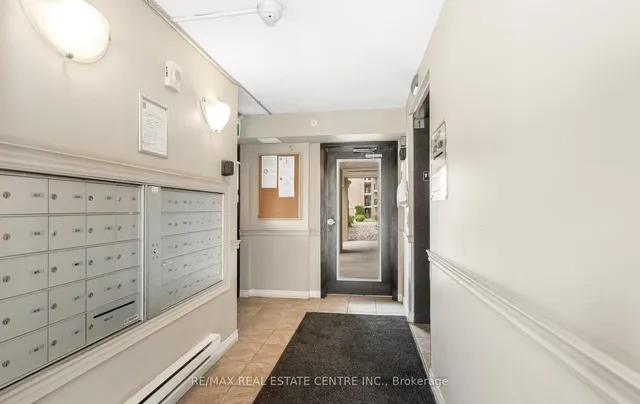 Additional image 6 of 1370 Main St Unit 205