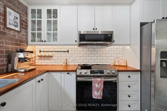 Additional image 16 of 376 OLD GUELPH Rd