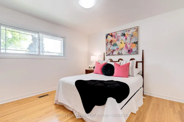 Additional image 15 of 224 Glenholme Ave