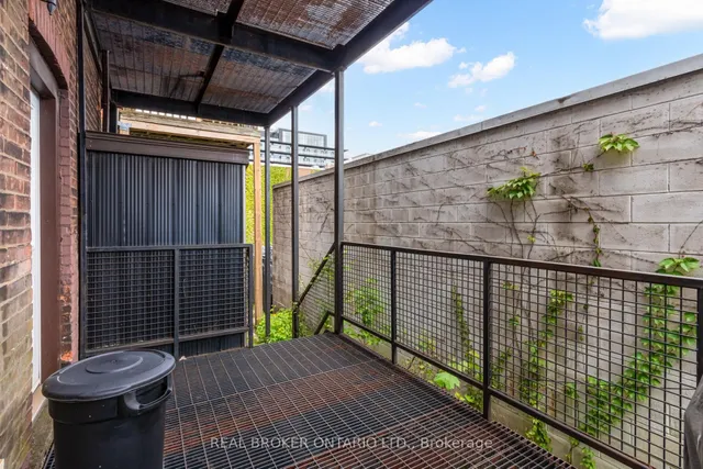 Additional image 17 of 55 Young St