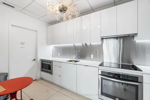 Additional image 30 of 185 Roehampton Ave Unit 3408