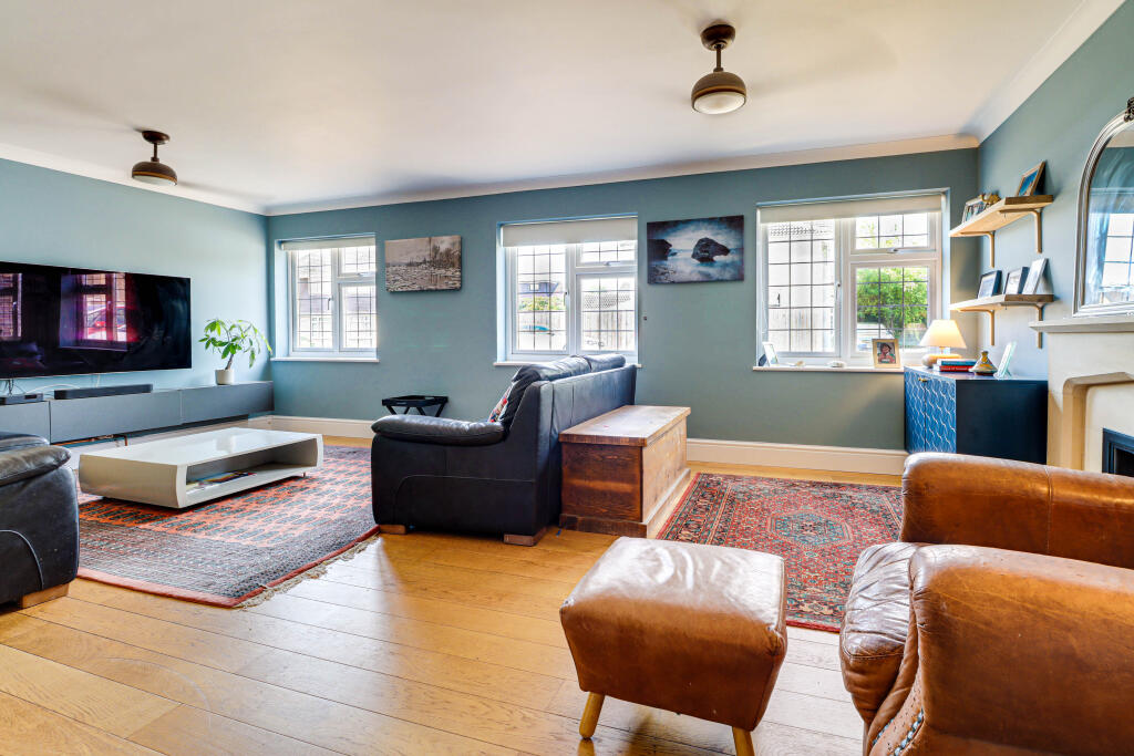 Additional image 22 of Aldwickbury Crescent, Harpenden, Harpenden, AL5