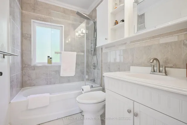 Additional image 14 of 134 Lake Cres