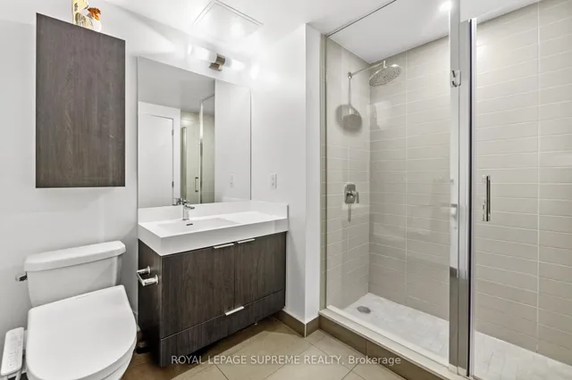 Additional image 24 of 3100 Keele St Unit 925