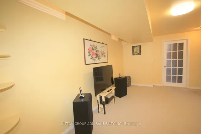 Additional image 31 of 5868 Blue Spruce Ave