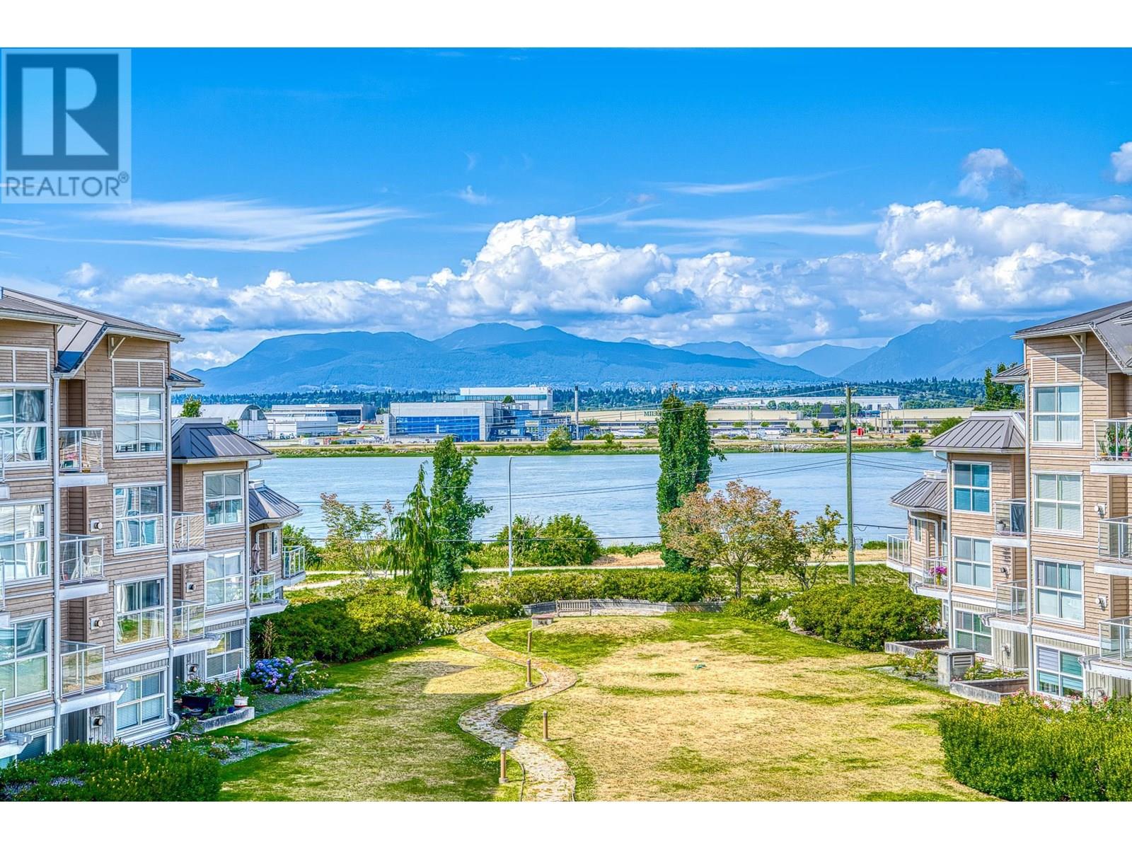 426 5880 DOVER CRESCENT|Richmond, British Columbia V7C5P5
