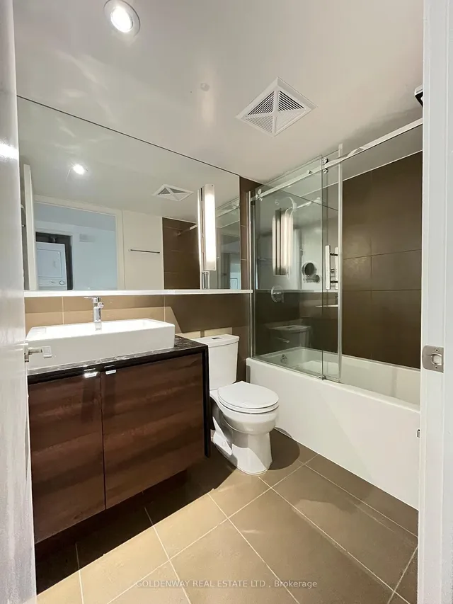 Additional image 5 of 121 Mcmahon Dr Unit 303