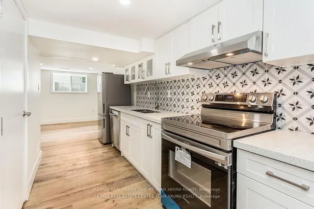 Additional image 27 of 178 Cloverdale Ave