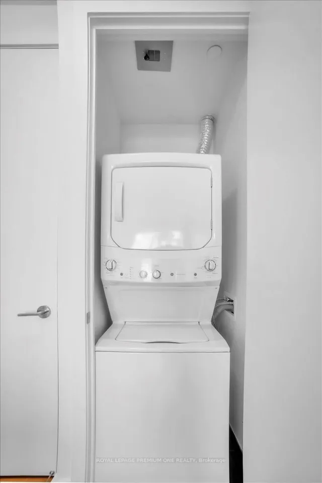 Additional image 10 of 11 Yorkville Ave Unit 6007