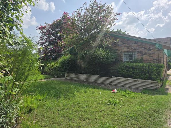 9307 Irby St, Houston, TX 77088