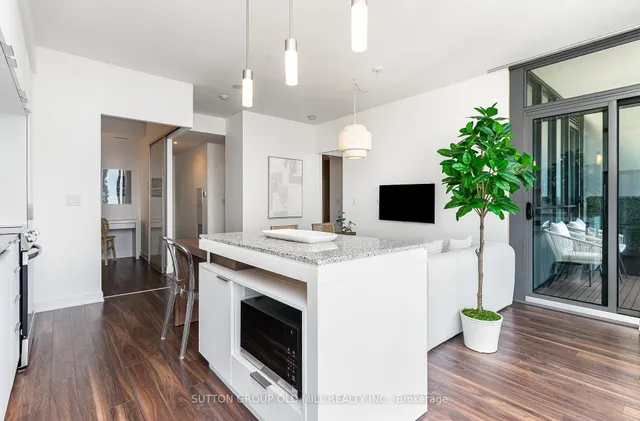 Additional image 6 of 110 Charles St Unit 3504