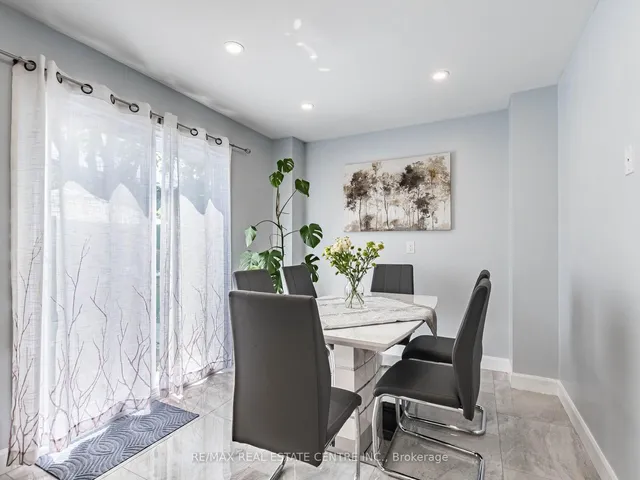 Additional image 23 of 52 Mozart Cres