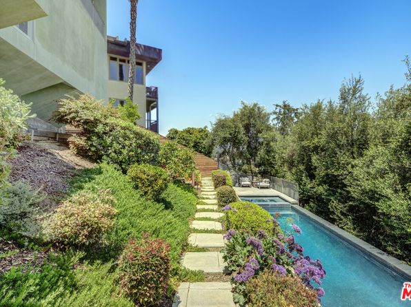 3813 Ronda Vista Pl, Los Angeles, CA 90027