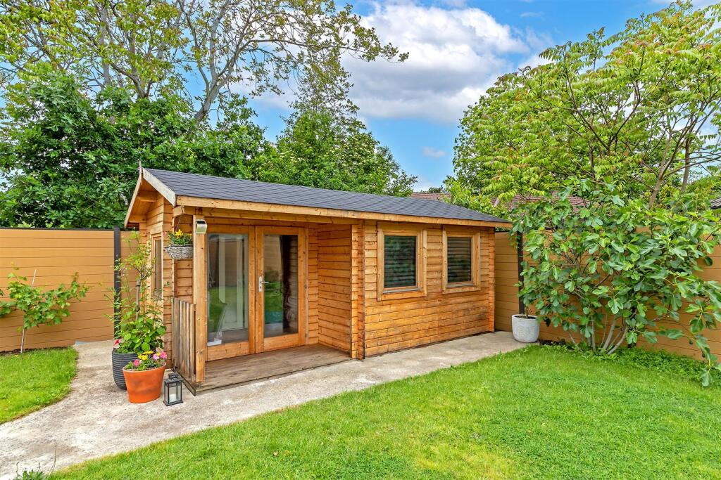 Additional image 15 of West Riding, Bricket Wood, St. Albans
