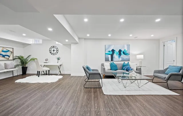 Additional image 43 of 48 Bansbury Circ