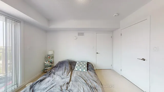 房产图片 31 - 多伦多第十二街260号第5单元