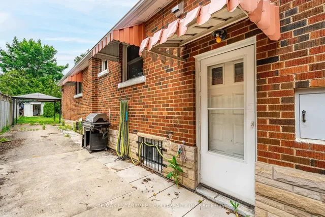 Additional image 33 of 26 MARTIN Rd