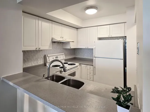 Additional image 9 of 1 Lee Centre Dr Unit Ph201