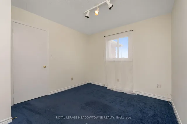 Additional image 18 of 34 Metzak Dr