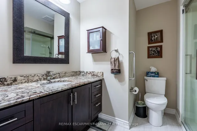 Additional image 20 of 810 GOLF LINKS Rd Unit 23