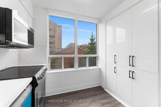 Additional image 28 of 195 Merton St Unit 515