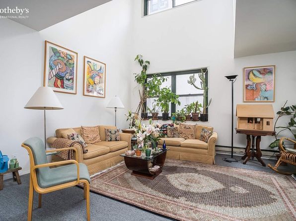 636 Washington St, New York, NY 