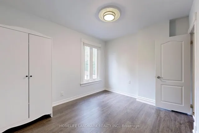 Additional image 29 of 692 Gerrard St