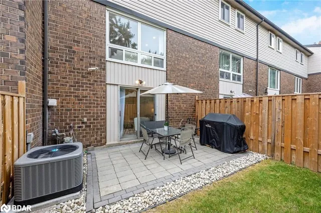 Additional image 30 of 318 Laurier Ave