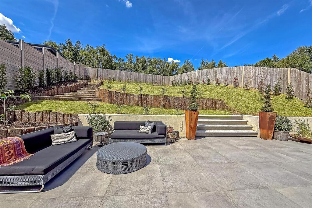 Additional image 21 of St. Albans Road, Sandridge