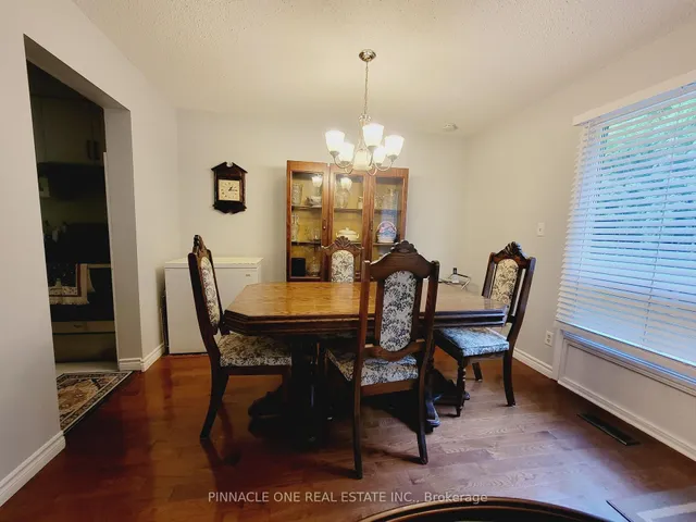 Additional image 14 of 61 Applegate Cres