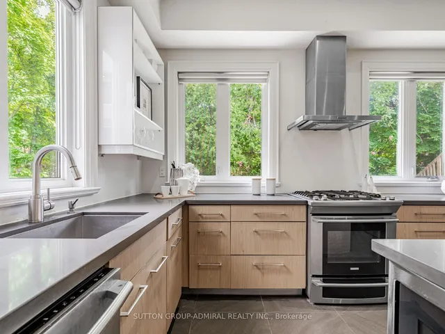 Additional image 21 of 11 Frontenac Ave