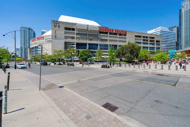 Additional image 38 of 228 Queens Quay Unit 702