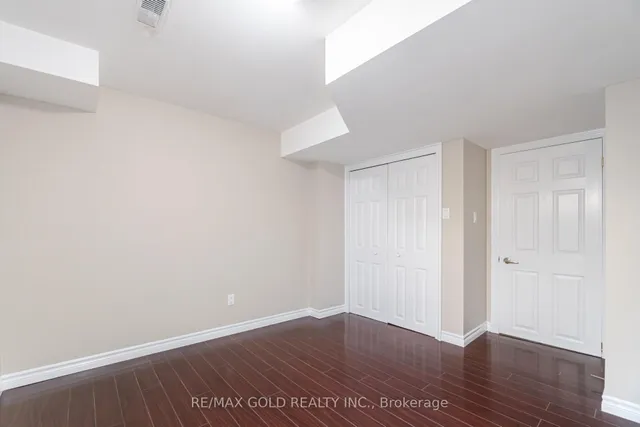 Additional image 41 of 26 Bushmill Circ