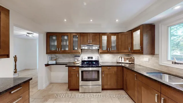 Additional image 21 of 1418 Jefferson Cres