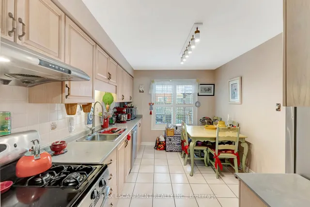 房产图片 11 - 20 Meadowlands Blvd 单元14